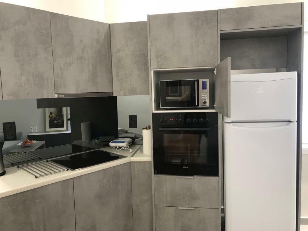 شقة Molly'S House إرموبولّي المظهر الخارجي الصورة